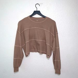 Long sleeve crop top